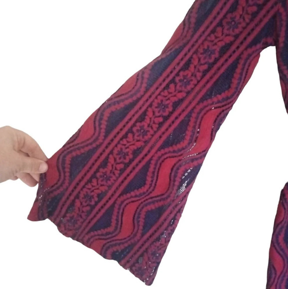 Jealous Tomato Floral Lace Button Closure Cardigan / Cover Up Size Small - Picture 3 of 10